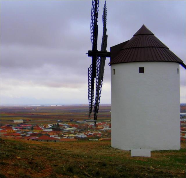 Uno de los siete molinos de viento de Mota del Cuervo